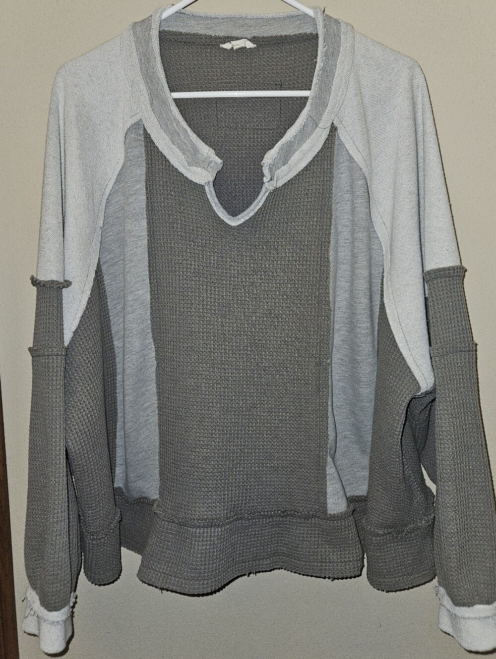 Gray/toupe Pieced Split Neck Oversized Top POL